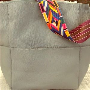 Grey pebbled tote